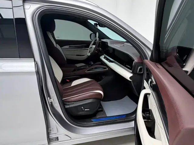 Geely Xingyue L — Фото автомобиля 13