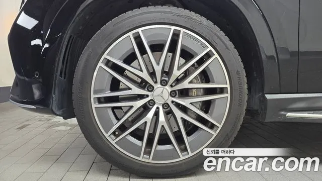 Mercedes-Benz GLE-Class — Фото автомобиля 5