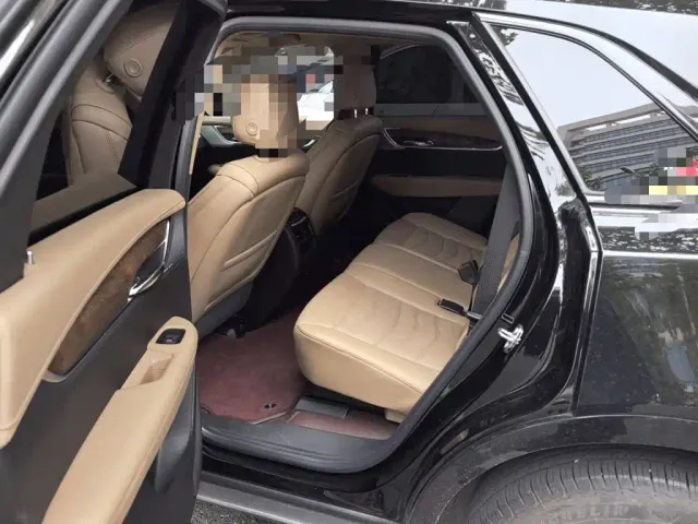 Cadillac XT5 — Фото автомобиля 13