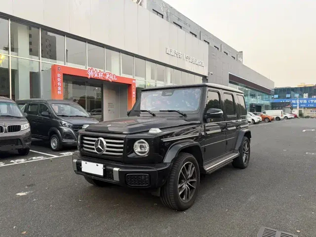 Фотография автомобиля — Mercedes-Benz G-Class