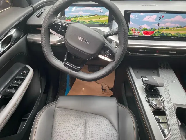 Changan Z6 — Фото автомобиля 10