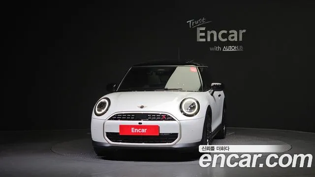 Mini Cooper — Фото автомобиля 3