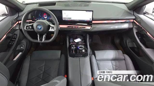 BMW 5-Series 5 серия (G60) — Фото автомобиля 6