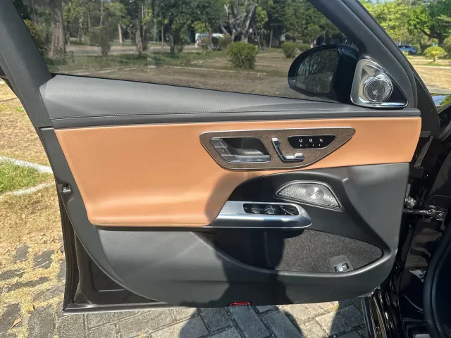 Mercedes-Benz E-Class — Фото автомобиля 13