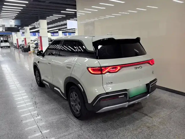 BYD Yuan UP — Фото автомобиля 4