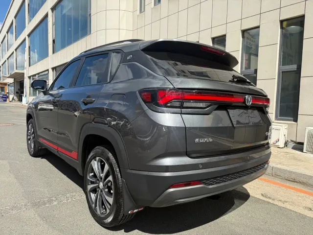 Changan CS35 Plus — Фото автомобиля 18