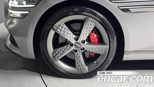 Genesis G80 RG3 — Фото автомобиля 5