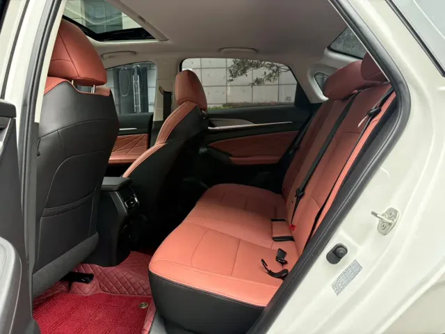 Changan Eado — Фото автомобиля 5
