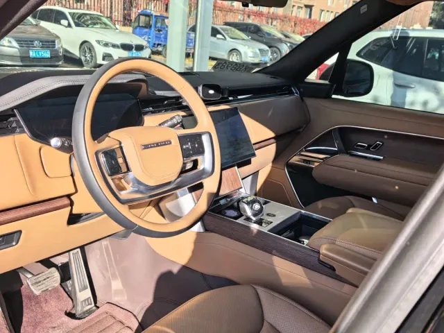 Land Rover Range Rover — Фото автомобиля 4