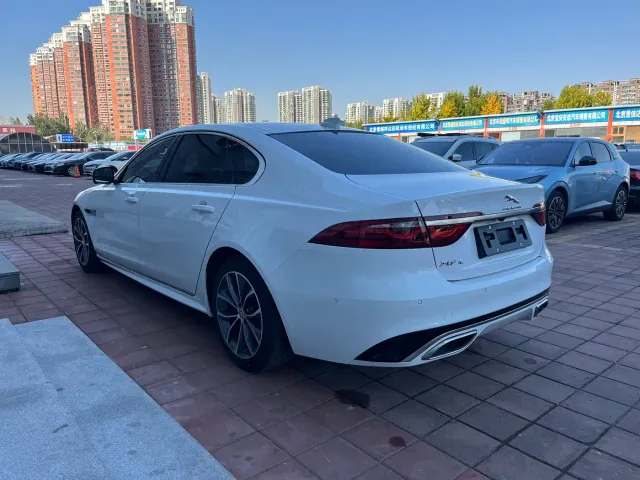Jaguar XFL — Фото автомобиля 6