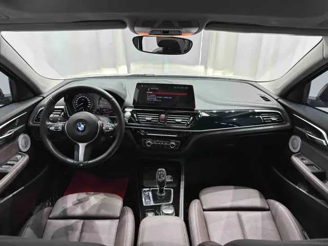 BMW 1 Series — Фото автомобиля 12