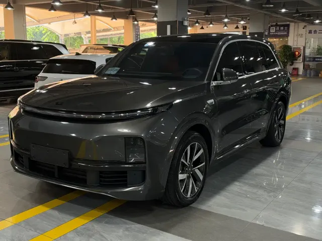 Фотография автомобиля — Li Auto L8