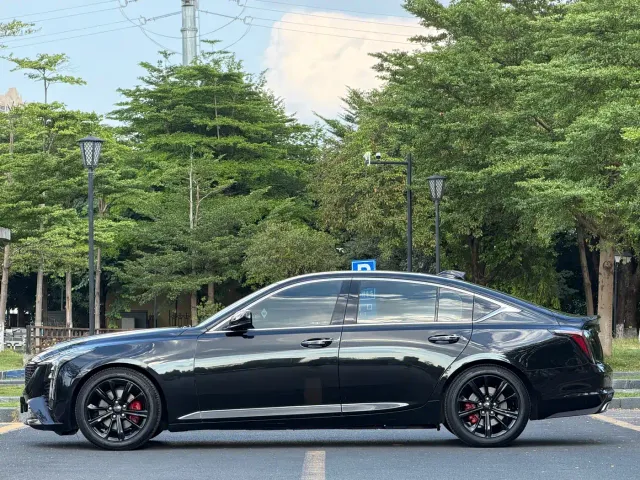 Cadillac CT5 — Фото автомобиля 3