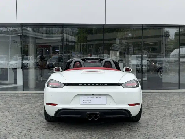 Porsche 718 — Фото автомобиля 13