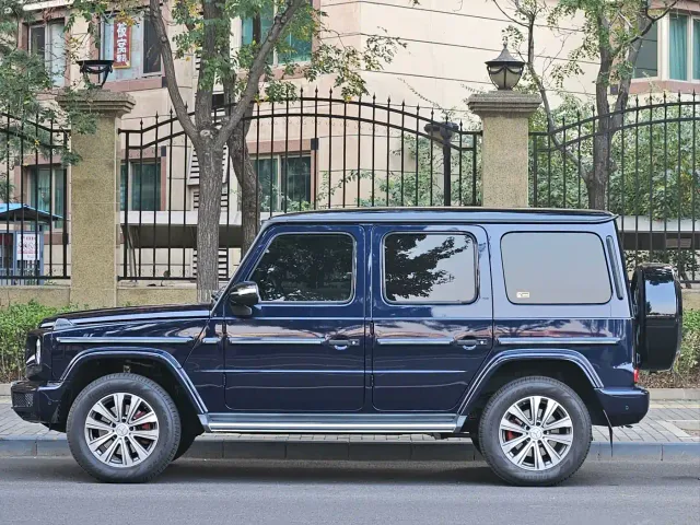 Mercedes-Benz G-Class — Фото автомобиля 2