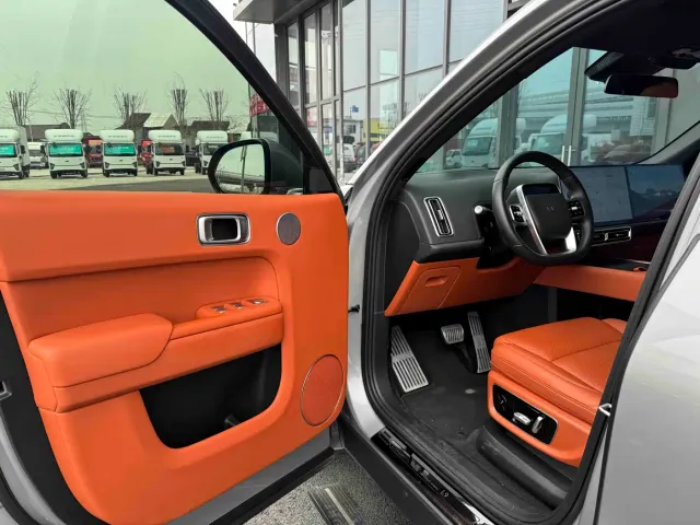 Li Auto L9 — Фото автомобиля 3