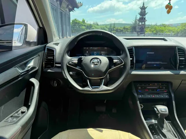 Skoda Karoq — Фото автомобиля 16