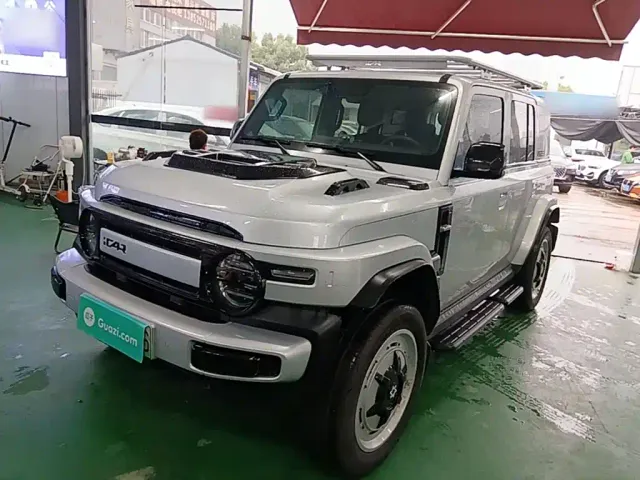Фотография автомобиля — iCAR V23