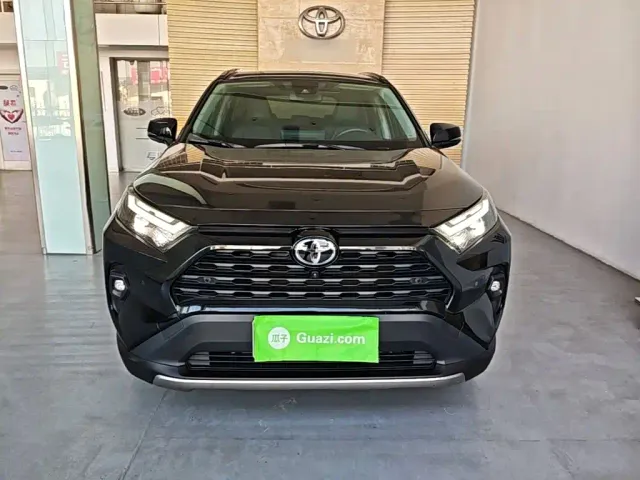 Toyota RAV4 — Фото автомобиля 2