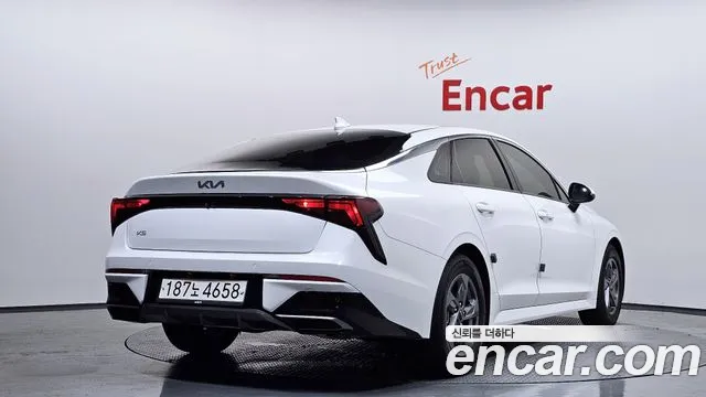 Kia K5 Новый K5 3 поколение 2.0 LPi(Для проката) — Фото автомобиля 2