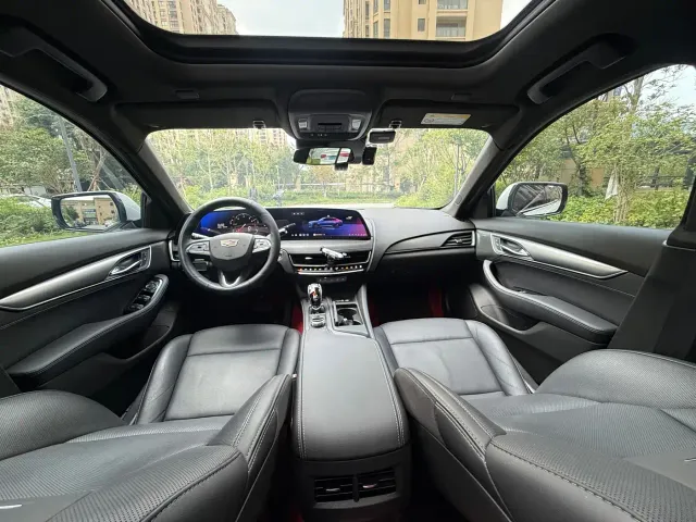 Cadillac CT5 — Фото автомобиля 12