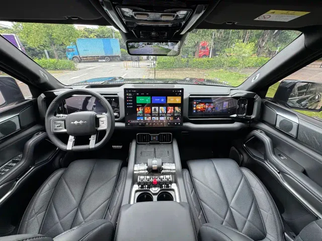 BYD FangChengBao Leopard 8 — Фото автомобиля 11