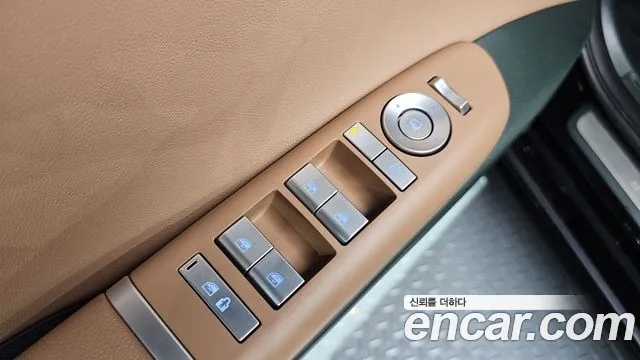 Hyundai Grandeur GN7 — Фото автомобиля 11