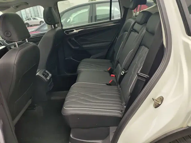 Volkswagen Tiguan L — Фото автомобиля 16