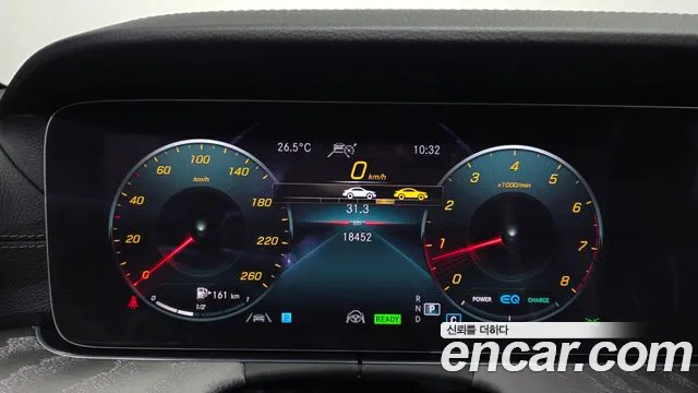 Mercedes-Benz E-Class — Фото автомобиля 3