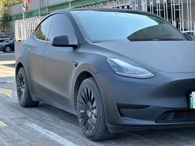 Tesla Model Y — Фото автомобиля 8