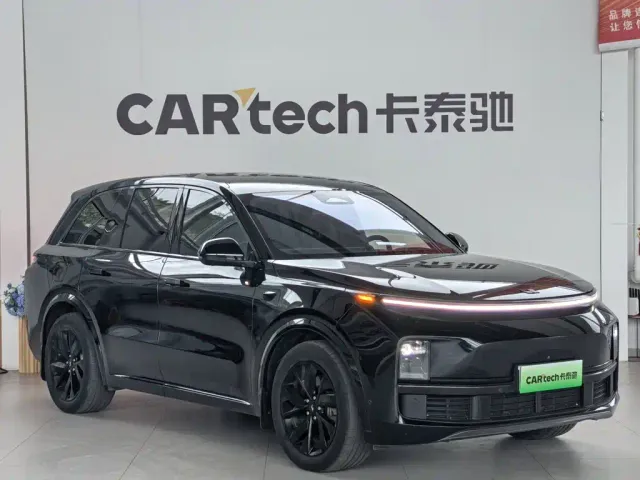 Li Auto L8 — Фото автомобиля 2