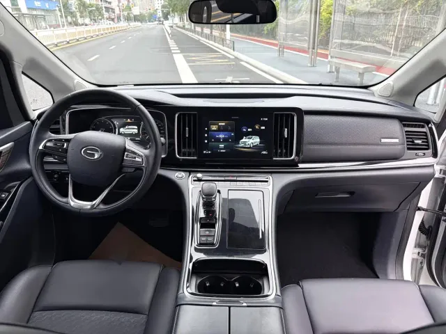 GAC Trumpchi M8 — Фото автомобиля 4