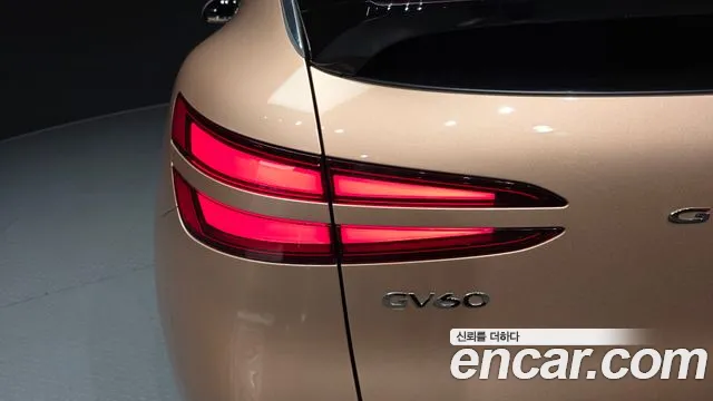 Genesis GV60 — Фото автомобиля 22
