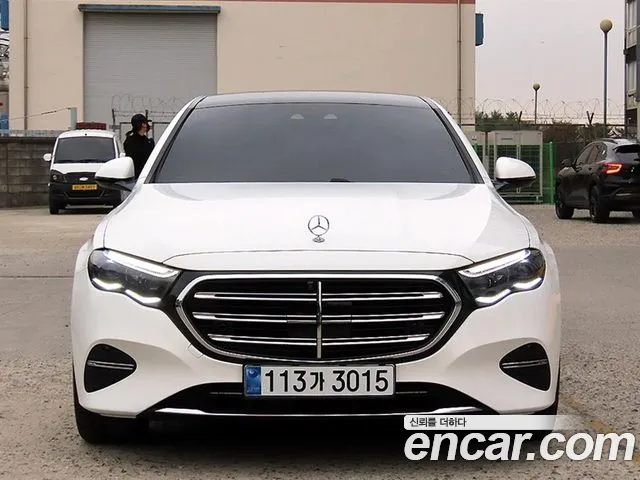 Mercedes-Benz E-Class W214 — Фото автомобиля 2