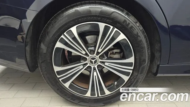 Mercedes-Benz E-Class W214 — Фото автомобиля 5