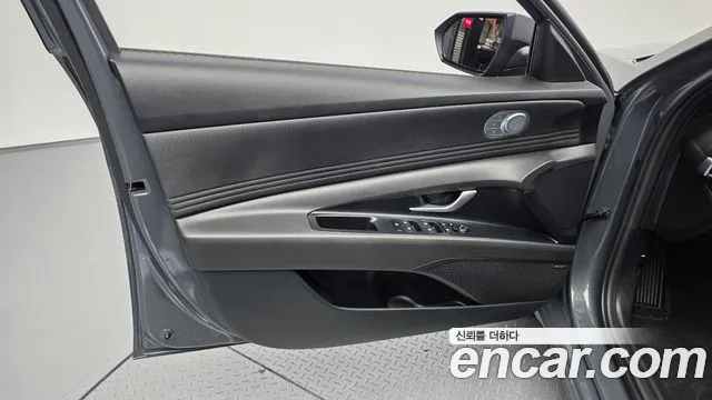 Hyundai Avante CN7 — Фото автомобиля 13