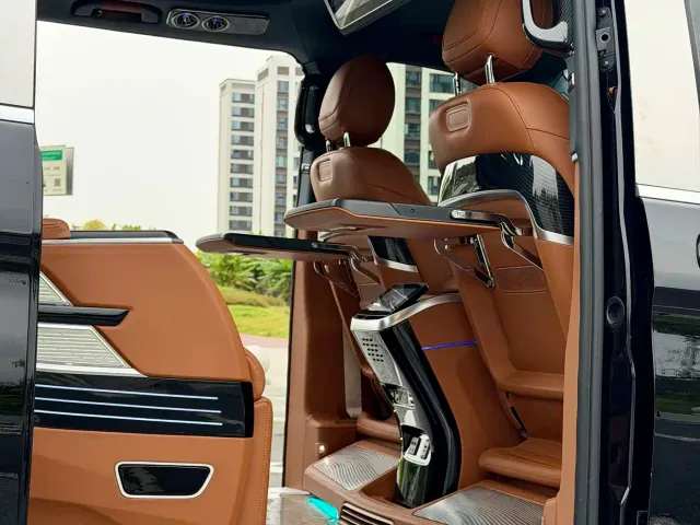 Mercedes-Benz V-Class — Фото автомобиля 8