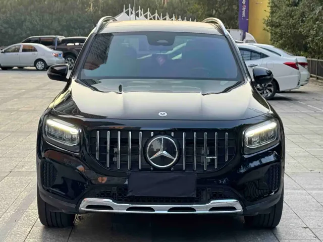 Фотография автомобиля — Mercedes-Benz GLB-Class