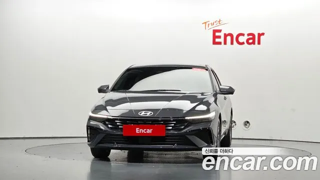Hyundai Avante CN7 — Фото автомобиля 3