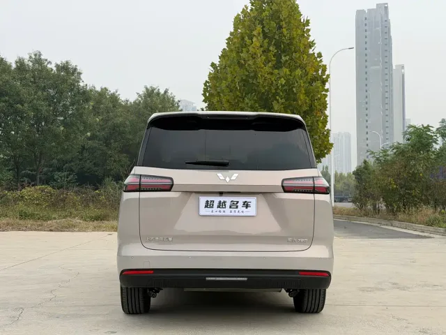 Wuling Starlight 730 — Фото автомобиля 6