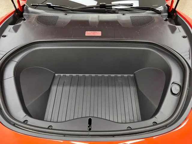 Xiaomi SU7 — Фото автомобиля 26