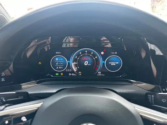 Volkswagen Golf GTI 2021 380TSI DSG GTI — Фото автомобиля 16
