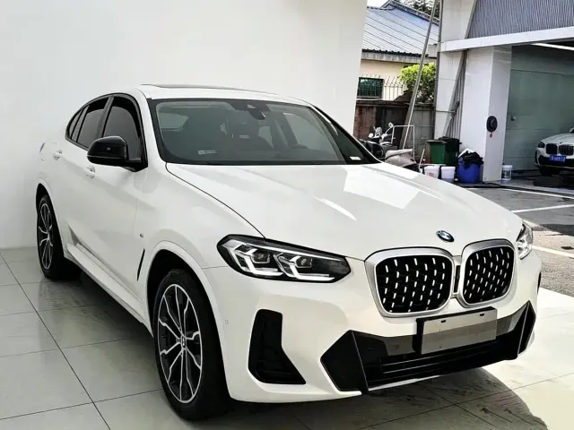 BMW X4 — Фото автомобиля 3