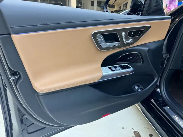 Mercedes-Benz E-Class — Фото автомобиля 8