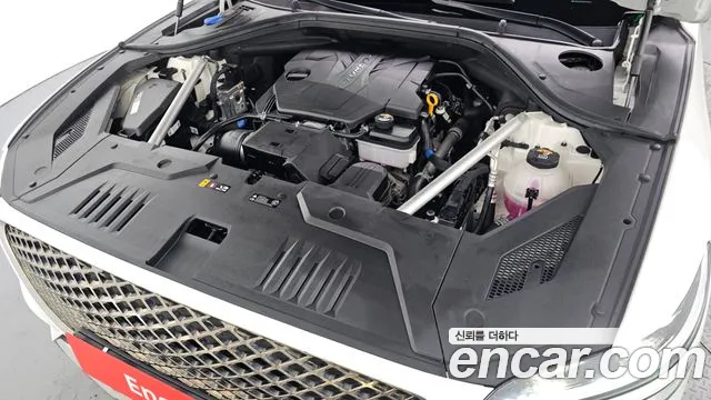 Genesis GV70 2.5T Бензин 2WD — Фото автомобиля 6