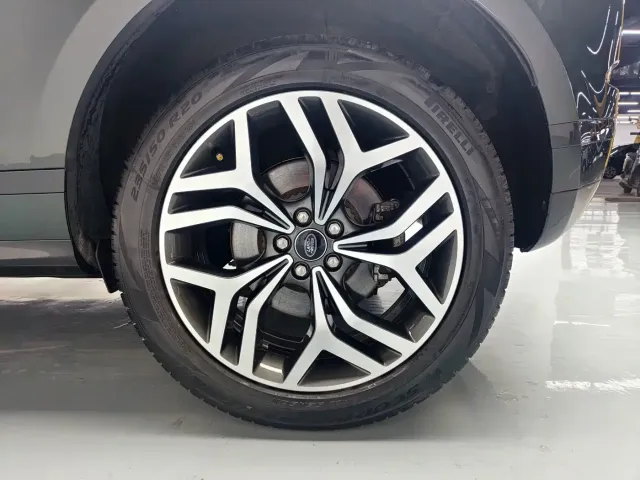 Land Rover Range Rover Evoque — Фото автомобиля 11