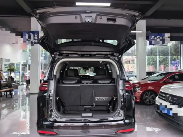 GAC Trumpchi M6 — Фото автомобиля 18