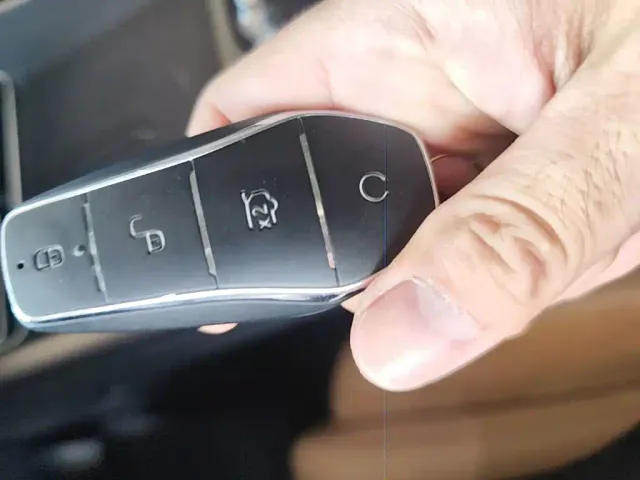 BYD Song Pro New Energy 2025 2nd Gen DM-i 115KM Surpassing Type — Фото автомобиля 8