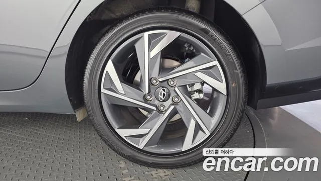 Hyundai Avante — Фото автомобиля 6