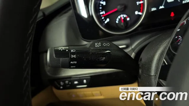 Kia Canival Carnival 4 поколение Бензин 9 мест Prestige — Фото автомобиля 27